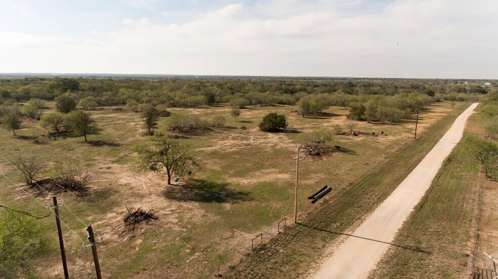 000 Roosevelt, Luling, TX à vendre - Aérien - Image 2 de 17