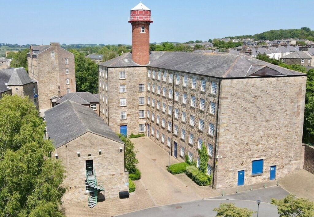 Moor Lane Mills portfolio of 2 properties for sale on LoopNet.ca Primary Photo- Image 1 of 3