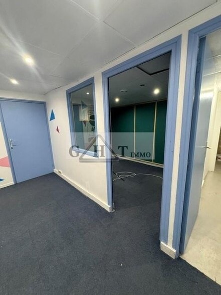 Bureau dans Charenton-le-Pont à louer - Photo intérieure - Image 3 de 3