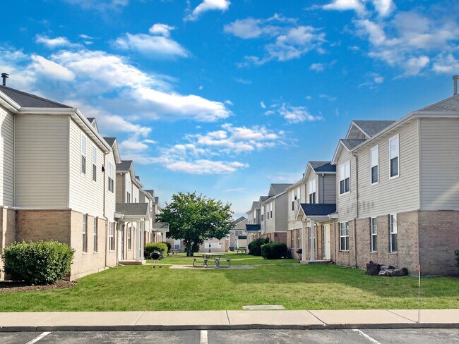 More details for 230 McMillan Ct, Cortland, IL - Multifamily for Sale