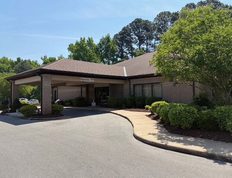 102 Handley Park Ct, Goldsboro, NC à vendre - Photo du bâtiment - Image 3 de 8