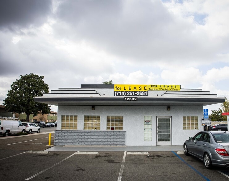 12582 Garden Grove Blvd, Garden Grove, CA for lease - Building Photo - Image 1 of 14