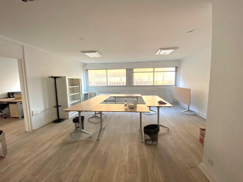 15 Avenue Robert Schuman, Marseille for lease - Interior Photo - Image 2 of 7