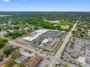 1213-1291 Kingsway Road, Brandon, FL à louer Photo du bâtiment- Image 2 de 7