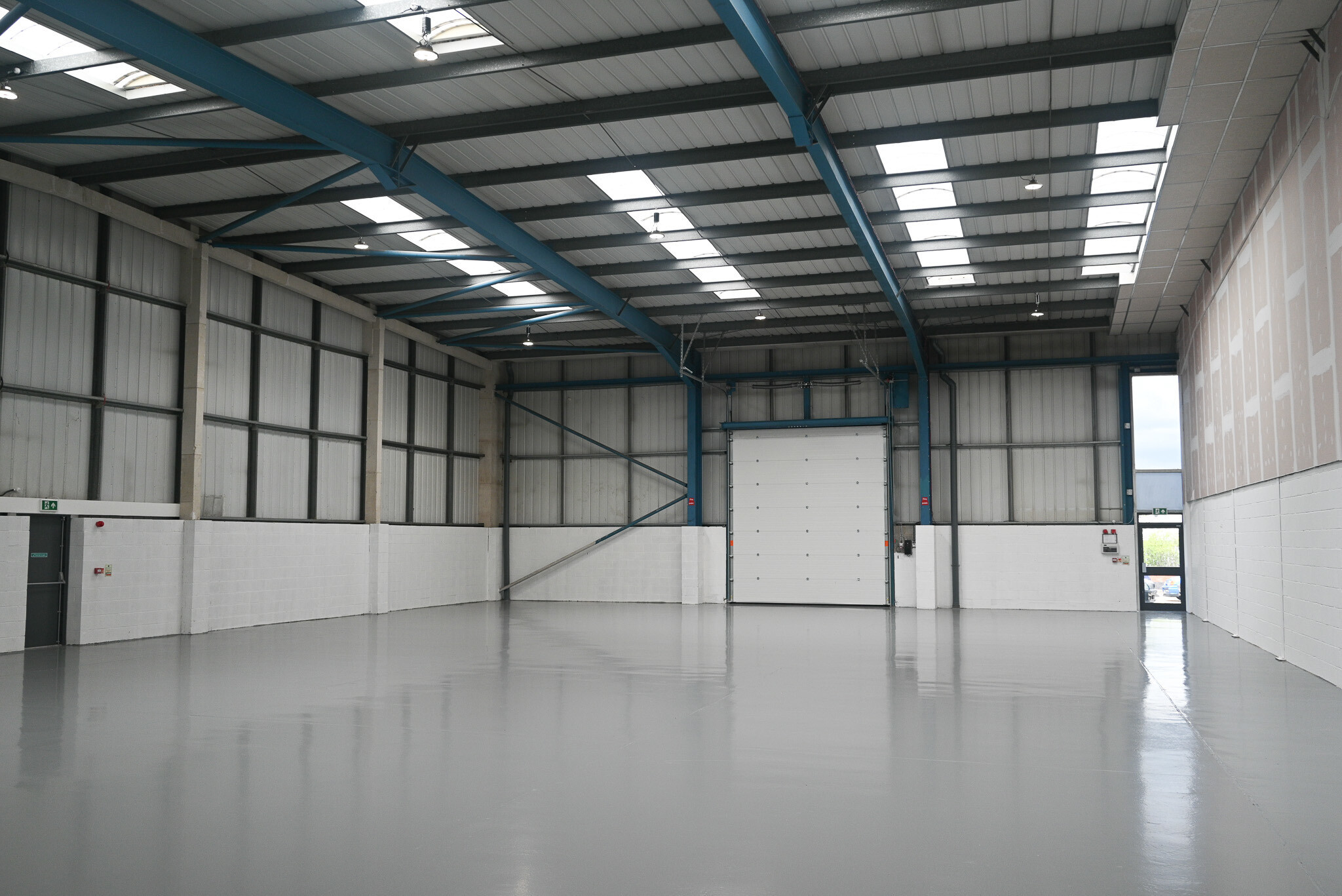 Snowdon Dr, Milton Keynes for lease Building Photo- Image 1 of 6