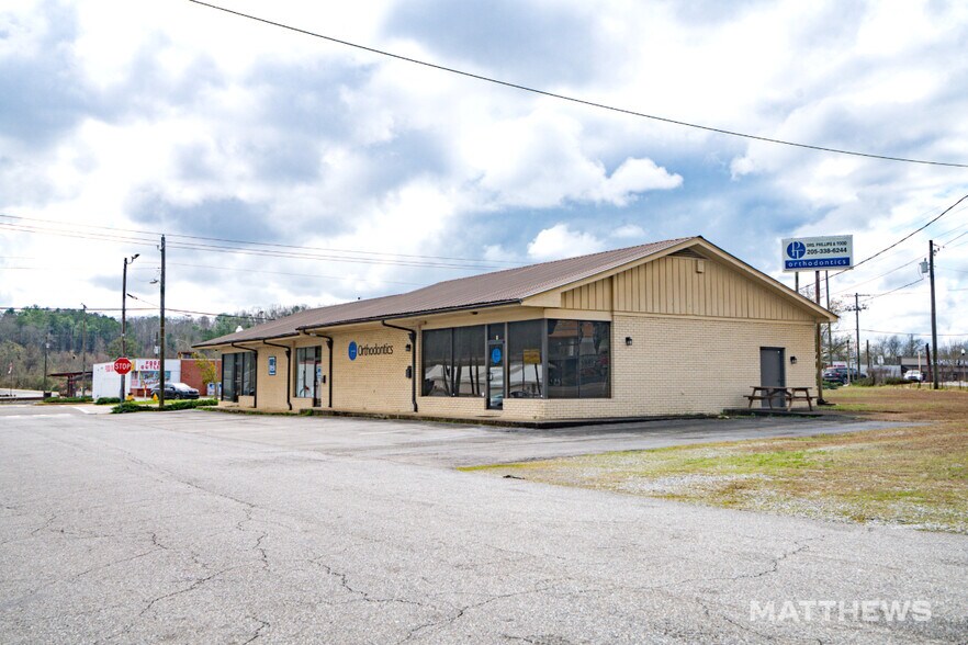7 23rd St N, Pell City, AL à vendre - Photo du bâtiment - Image 2 de 3