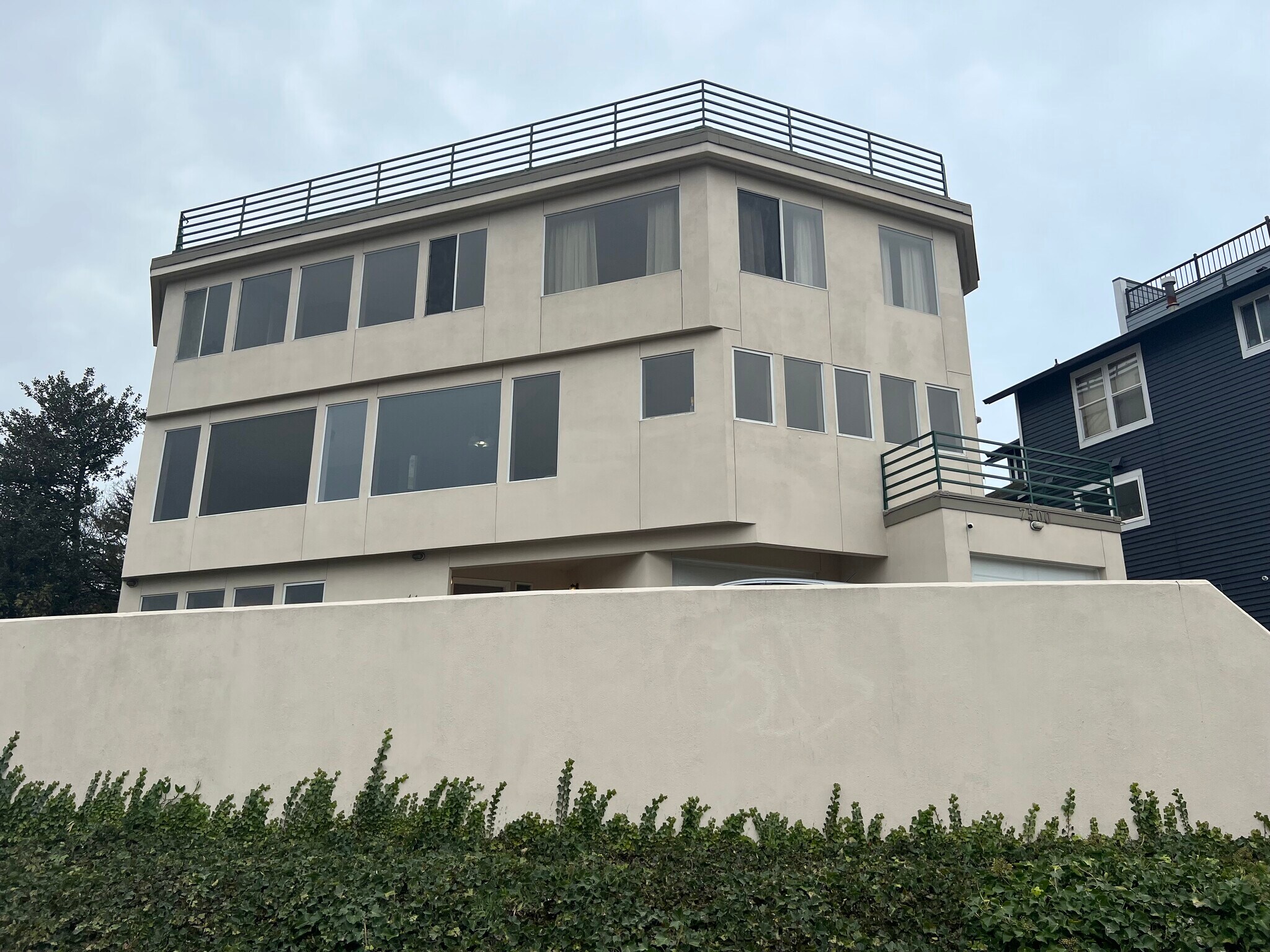 7500 Banner Way NE, Seattle, WA à louer Photo principale- Image 1 de 15