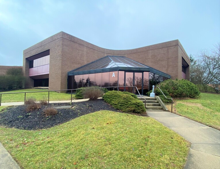 4738 Gateway Cir, Kettering, OH for lease - Building Photo - Image 2 of 2