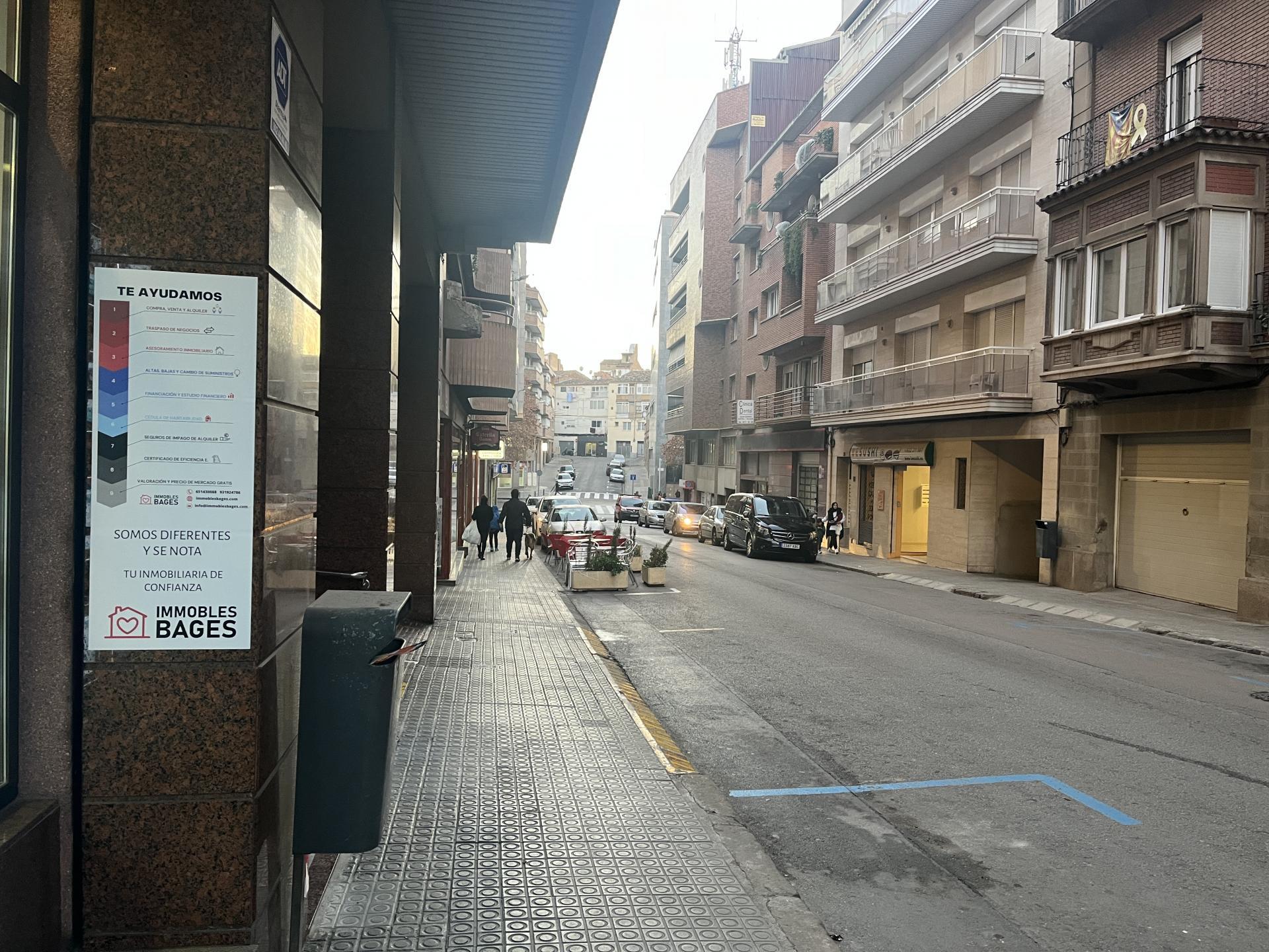 Retail in Manresa, Barcelona for lease Interior Photo- Image 1 of 10