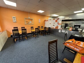 6 Dunraven St, Tonypandy à louer Photo intérieure- Image 1 de 5