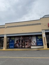 14497-14560 Potomac Mills Rd, Woodbridge, VA à louer Photo intérieure- Image 1 de 3