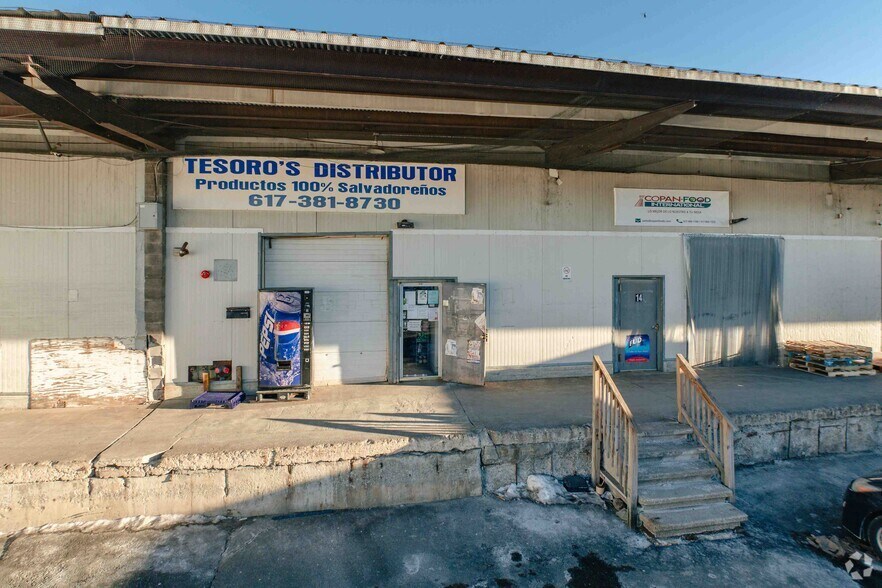 155 Market St, Everett, MA à vendre - Photo du bâtiment - Image 3 de 6