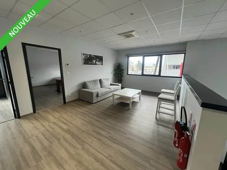 Office in Valence for sale - Interior Photo - Image 3 of 8