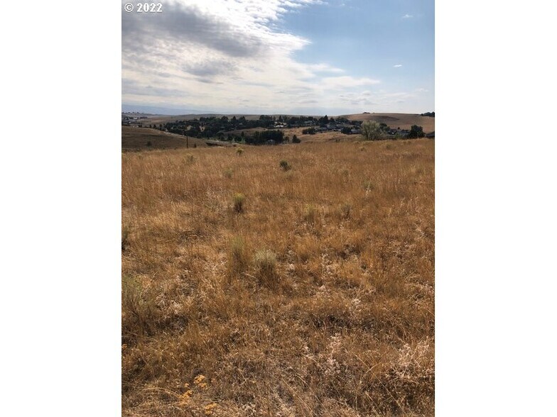 SW Nye Ave, Pendleton, OR à vendre - Photo du bâtiment - Image 2 de 4