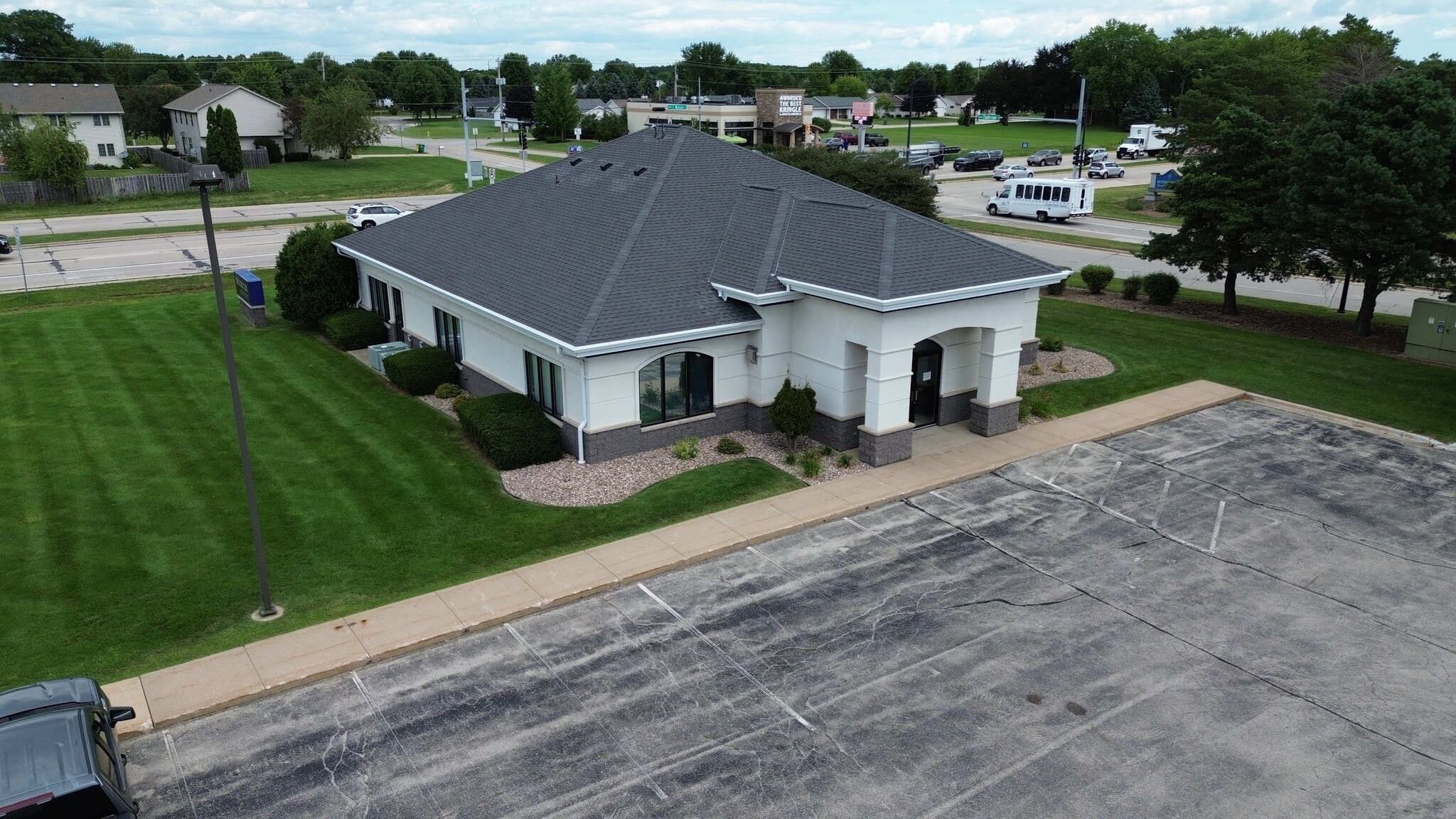 2985 Voyager Dr, Green Bay, WI for sale Building Photo- Image 1 of 4