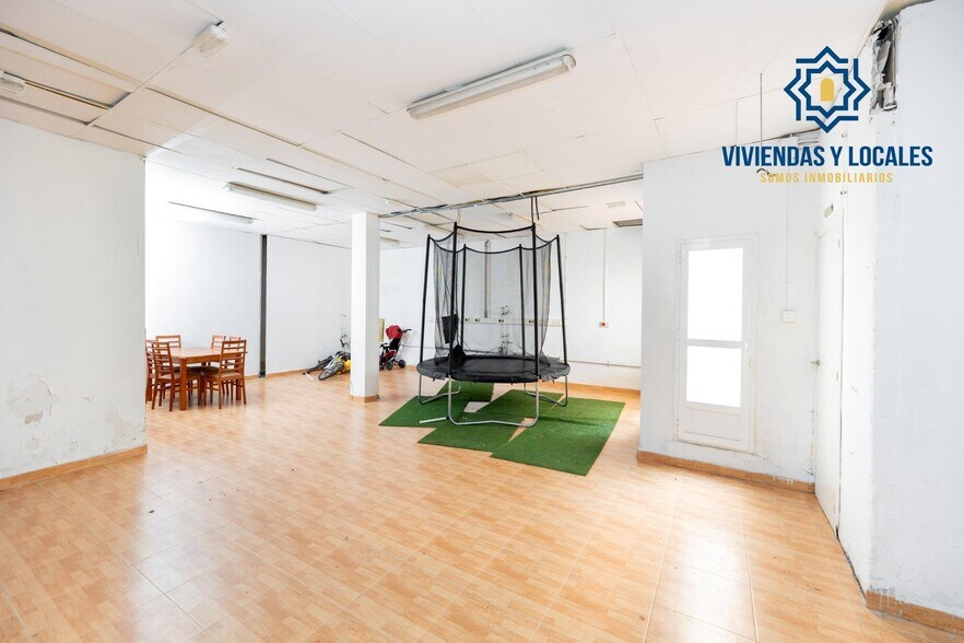 Calle Vizcaya, 13, Armilla, Granada for sale - Building Photo - Image 1 of 19