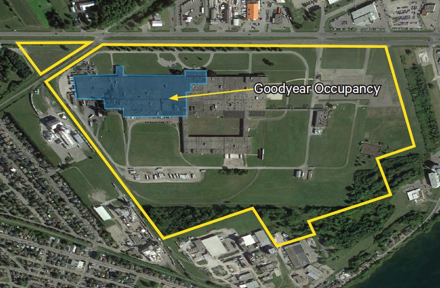 2600 Boul Monseigneur-Langlois, Salaberry-de-valleyfield, QC for sale - Building Photo - Image 2 of 2