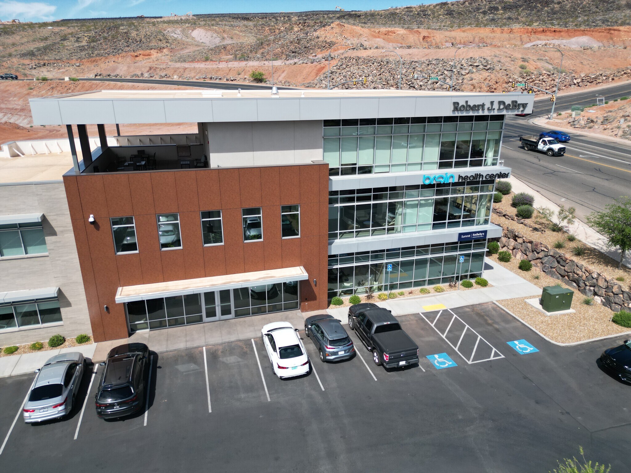 1333 Auto Mall Dr St, St George, UT à louer Photo du bâtiment- Image 1 de 21