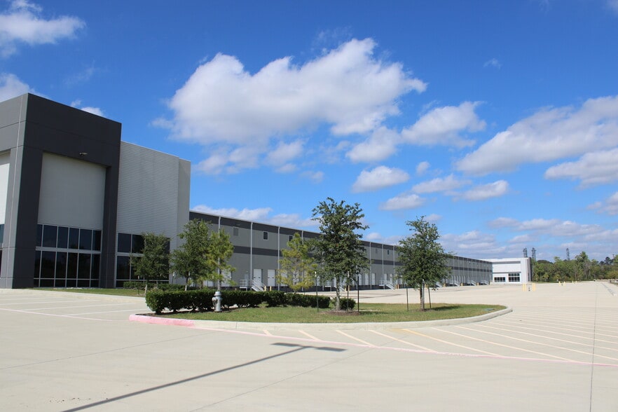 I-10 East & Sjolander Rd, Baytown, TX for lease - Building Photo - Image 3 of 6