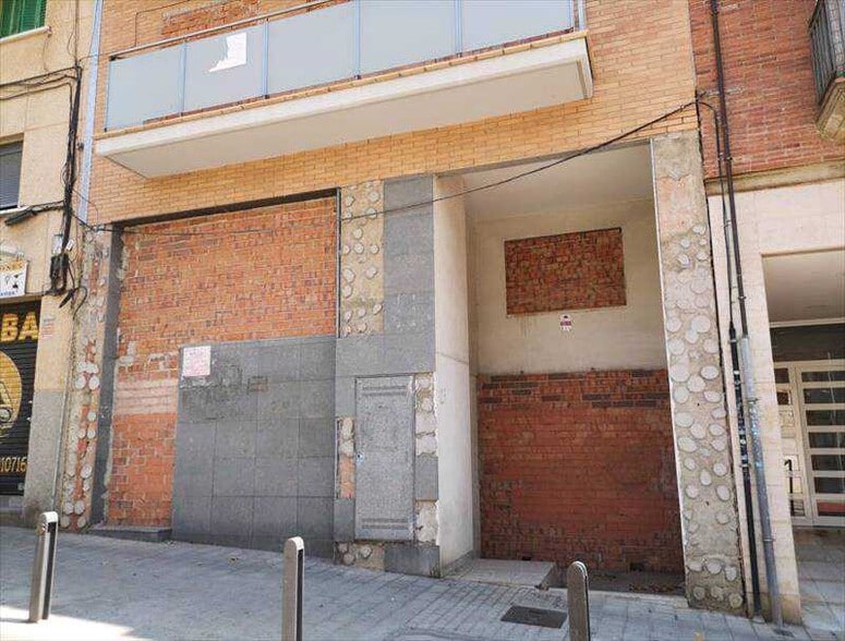 Carrer de la Lleialtat, 27, Esplugues de Llobregat, Barcelona à vendre - Photo du bâtiment - Image 2 de 2