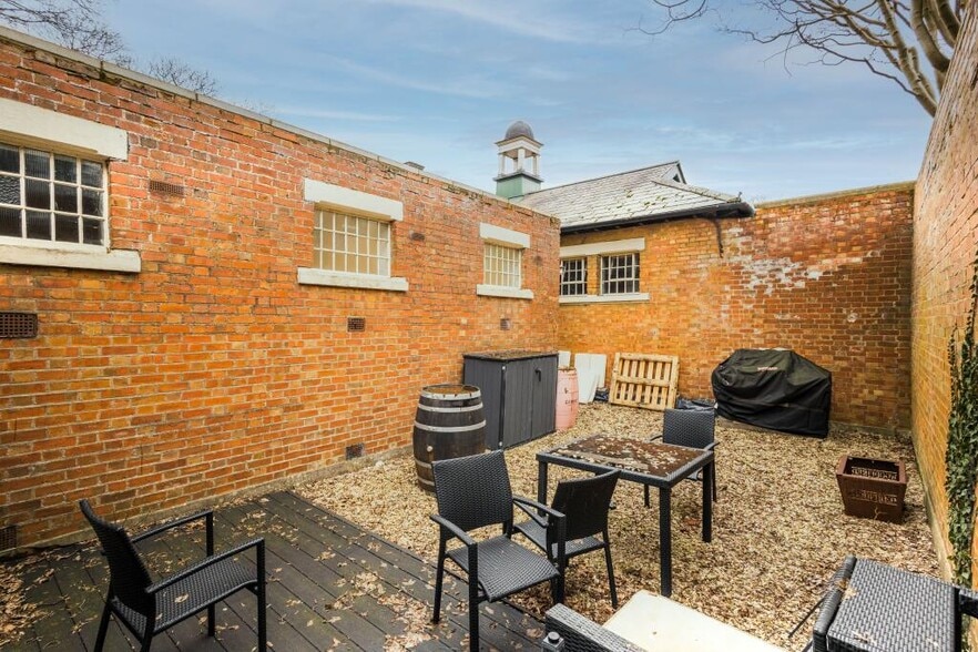 Bicester Heritage, Buckingham Rd, Bicester for lease - Building Photo - Image 3 of 6