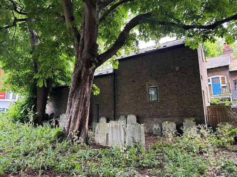 37 Red Lion St, Richmond à vendre - Photo du bâtiment - Image 2 de 11