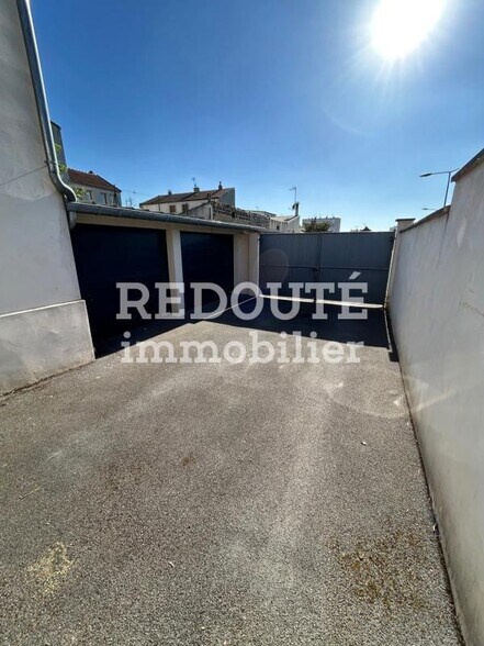 Industrial in Reims for sale - Building Photo - Image 2 of 11