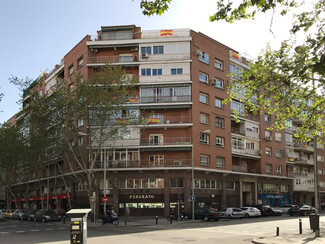 Plus de détails pour Calle De La Reina Mercedes, 22, Madrid - Multi-résidentiel à vendre