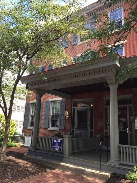 103 S High St, West Chester, PA à louer - Photo du bâtiment - Image 3 de 8