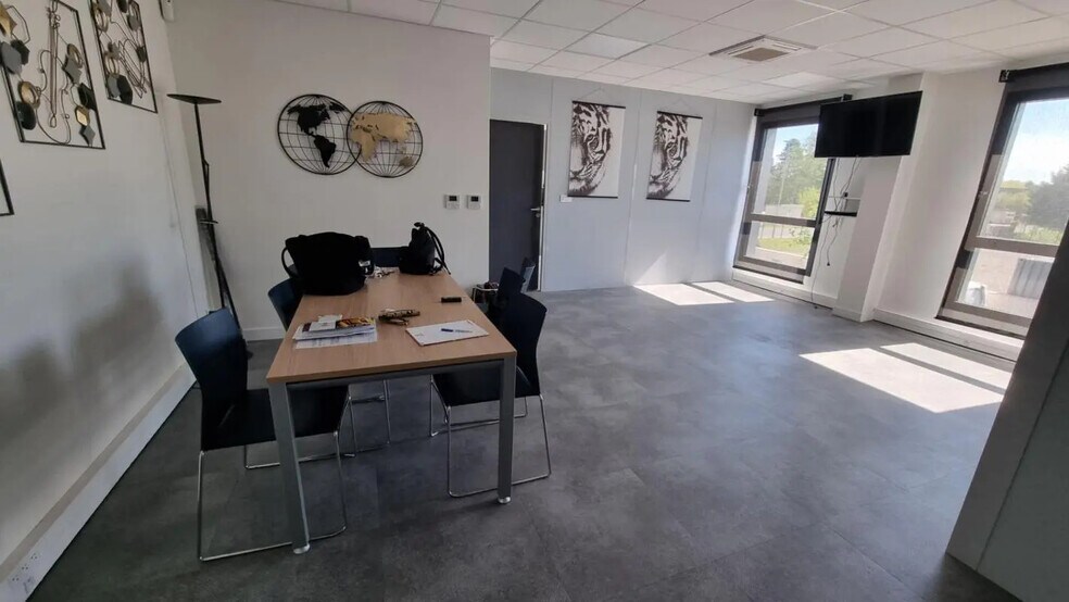 Local d'activités dans Saint-André-de-Corcy à vendre - Photo intérieure - Image 3 de 5