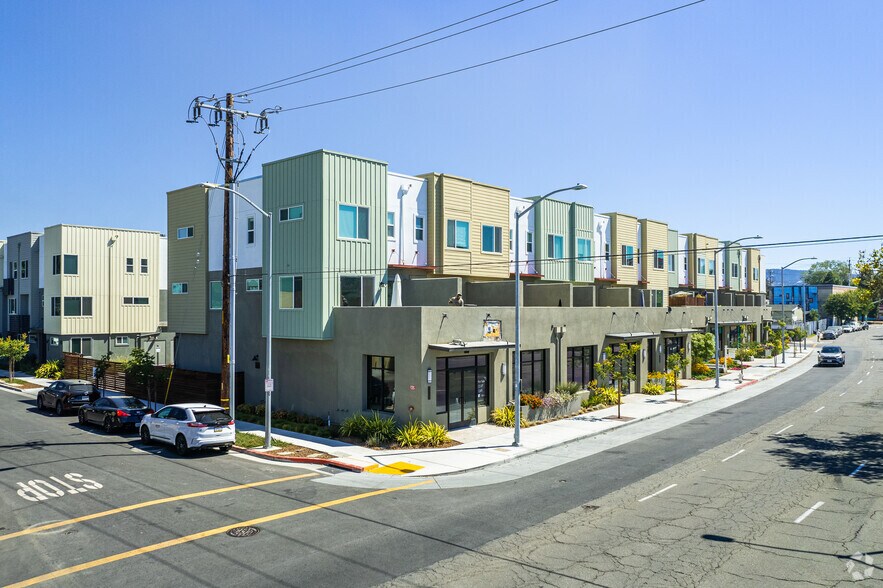 990 W Grand Ave, Oakland, CA à louer - Photo du bâtiment - Image 3 de 7