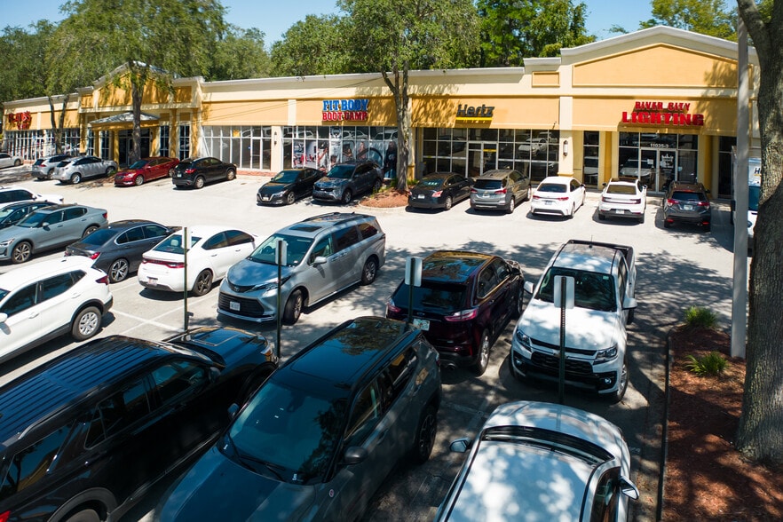 11035 Philips Hwy, Jacksonville, FL à louer - Photo du bâtiment - Image 3 de 12