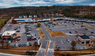 1320-1554 N College Ave, Fayetteville, AR for lease Building Photo- Image 2 of 18