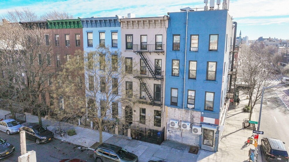 222 Monroe St, Brooklyn, NY for sale - Primary Photo - Image 1 of 6