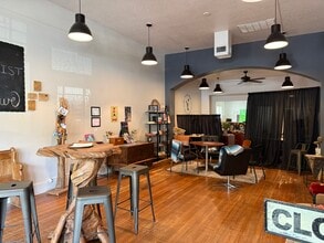 90 N Main St, Ashland, OR for lease Interior Photo- Image 2 of 8