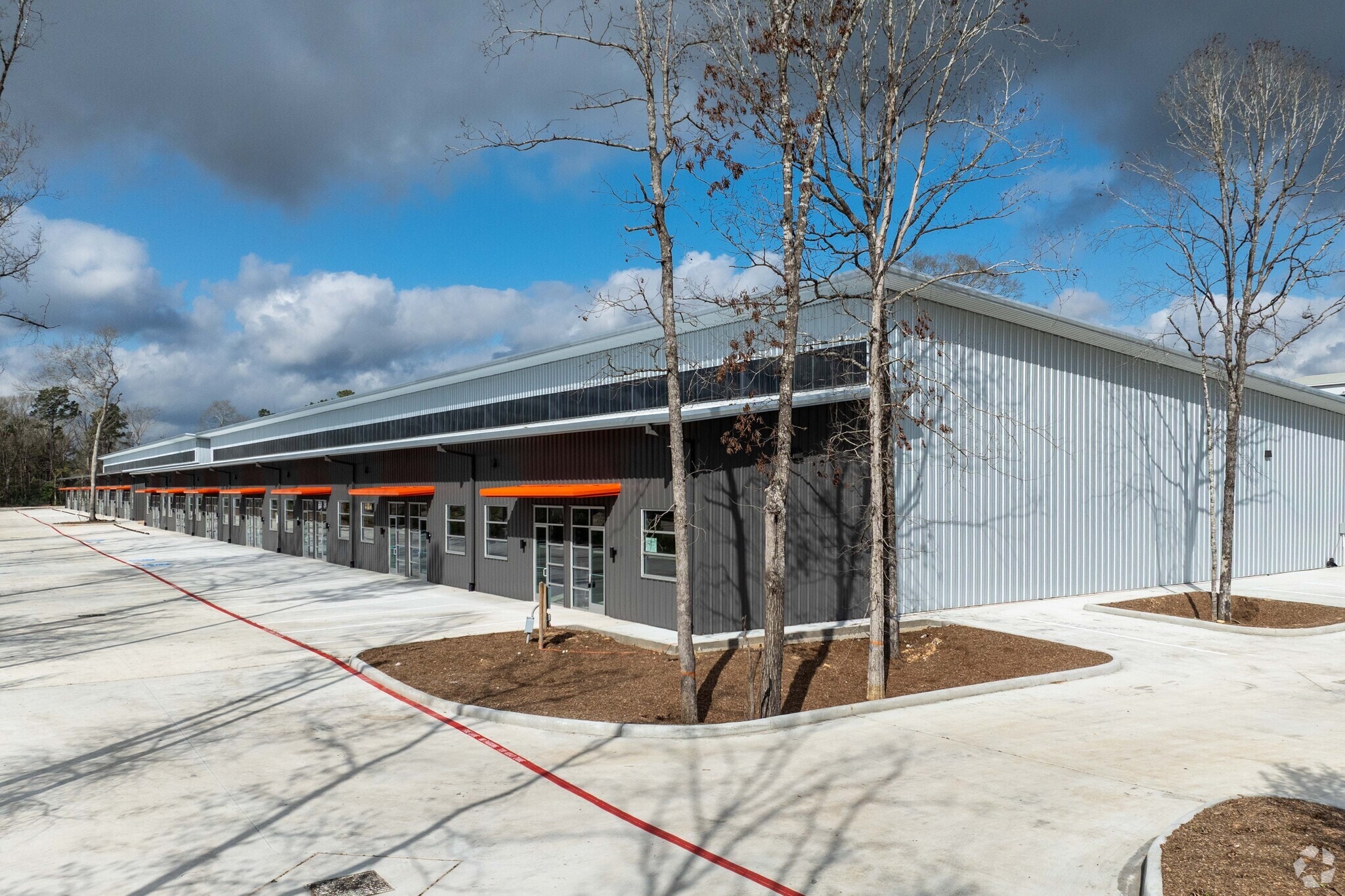 3501 Pollok Dr, Conroe, TX for lease Building Photo- Image 1 of 15