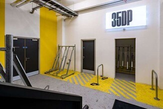 Plus de détails pour 42-46 Fountain St, Belfast - Bureau à louer