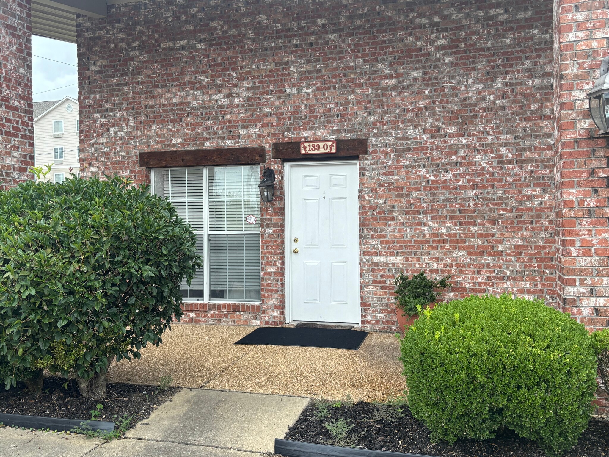 130 Southpointe Dr, Byram, MS for lease Building Photo- Image 1 of 6