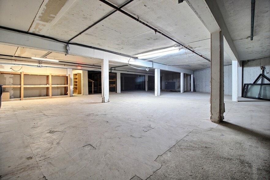 267 Post Rd, Westerly, RI for lease - Interior Photo - Image 3 of 13