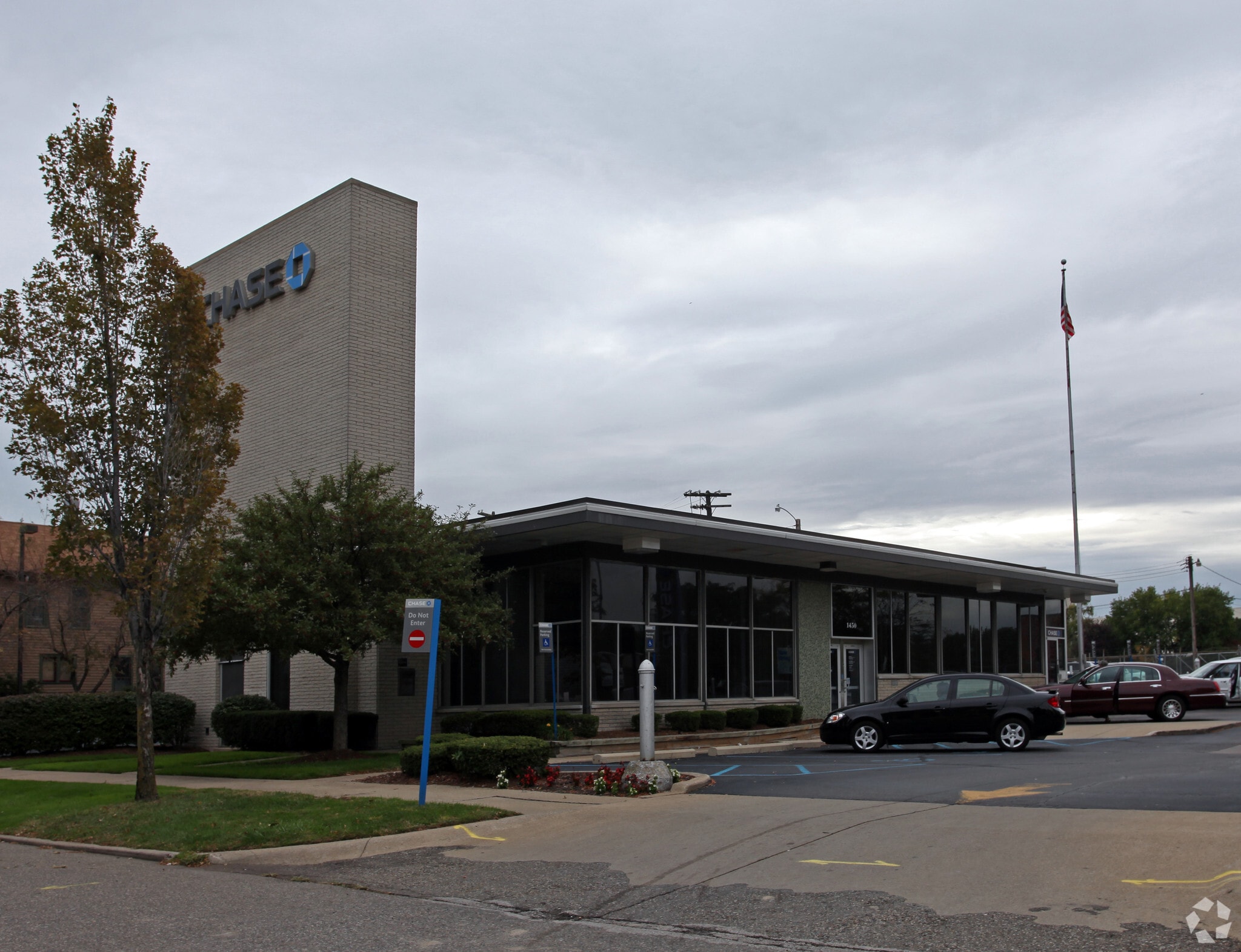 1450 Trumbull St, Detroit, MI for lease Primary Photo- Image 1 of 3