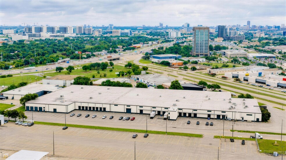 3191 Commonwealth Dr, Dallas, TX à vendre - Photo du bâtiment - Image 1 de 8