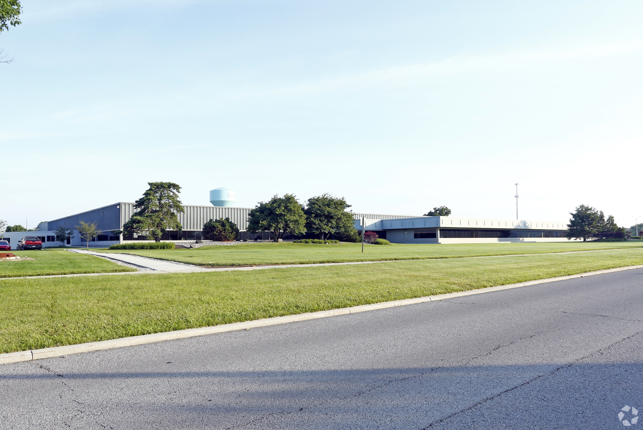 2051 N Wilkinson Way, Perrysburg, OH for sale Primary Photo- Image 1 of 7