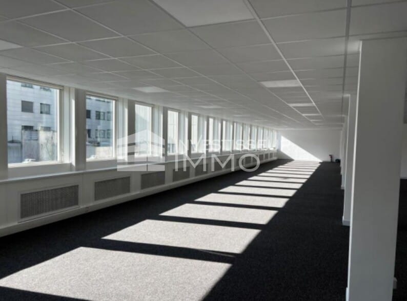 Bureau dans Levallois Perret à louer - Photo intérieure - Image 1 de 4