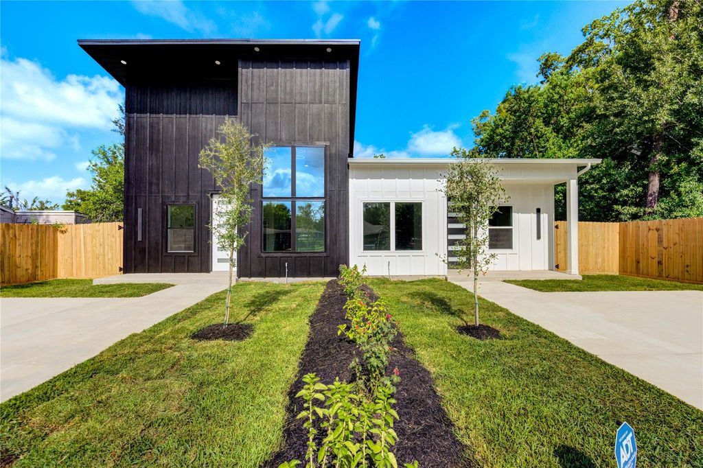 6710 Kassarine #A/B pass, Houston, TX for sale Primary Photo- Image 1 of 38