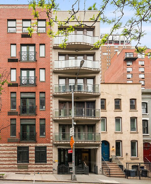 345 E 62nd St, New York, NY à vendre - Photo principale - Image 1 de 6