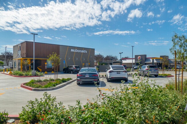 More details for 10146 Artesia Blvd, Bellflower, CA - Retail for Sale