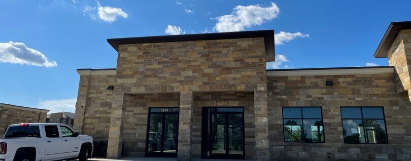 3375 University Dr E, Bryan, TX à louer Photo principale- Image 1 de 2