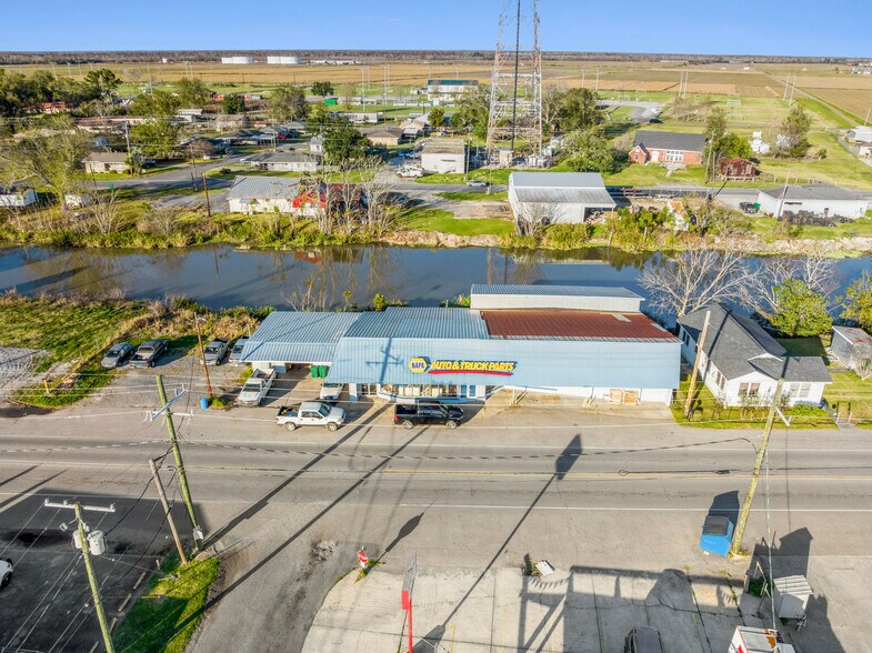 3871 Highway 1, Raceland, LA à vendre - Photo du bâtiment - Image 3 de 3