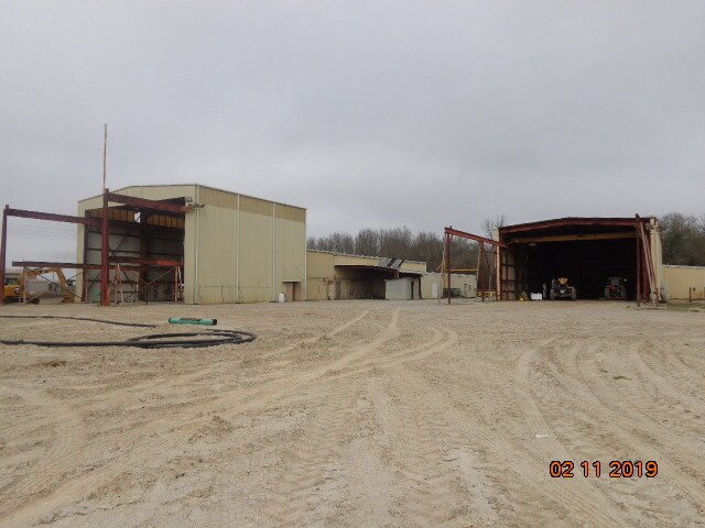 4703 S Lewis St, New Iberia, LA for lease - Primary Photo - Image 1 of 19