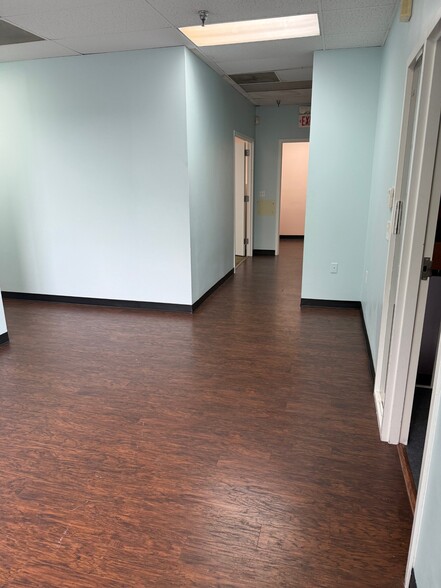 201 Ritchie Rd, Capitol Heights, MD for lease - Interior Photo - Image 3 of 3